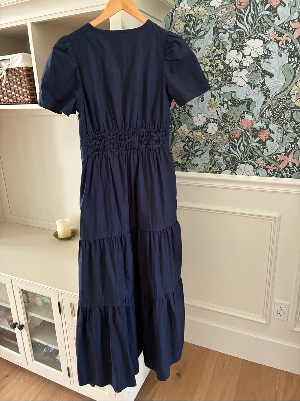 NWT Quince Organic Cotton Navy Smocked-Tier Maxi Dress-size M - Picture 4 of 9